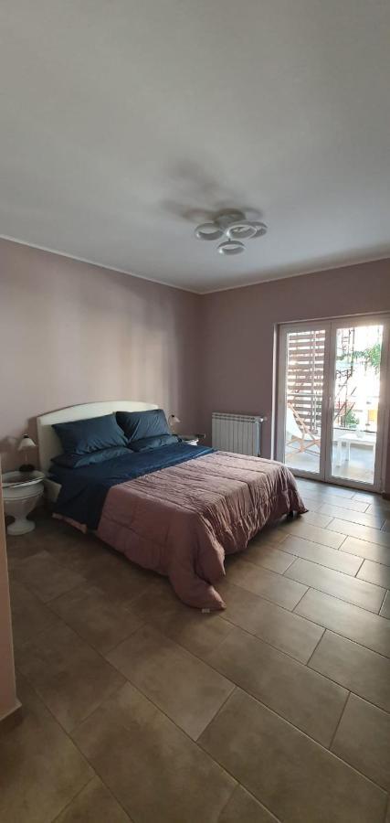 Casa Glicine Leilighet Milazzo Eksteriør bilde